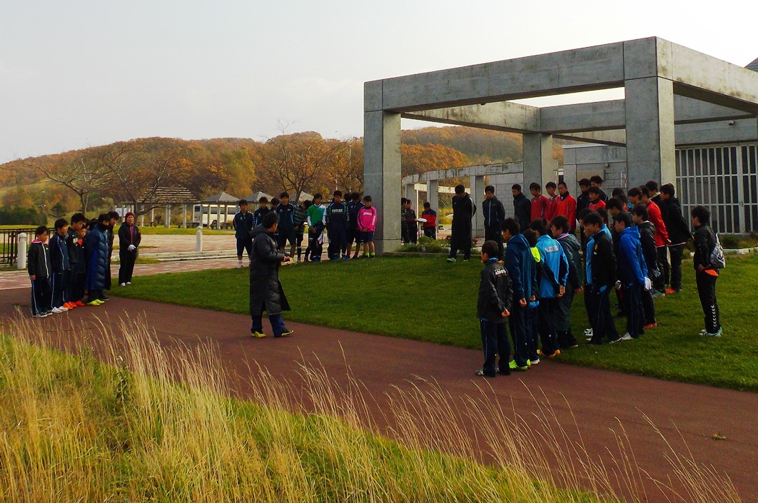 宗谷地区サッカー協会によるボランティア活動 北海道立宗谷ふれあい公園