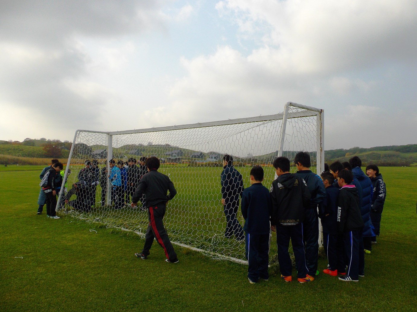 宗谷地区サッカー協会によるボランティア活動 北海道立宗谷ふれあい公園