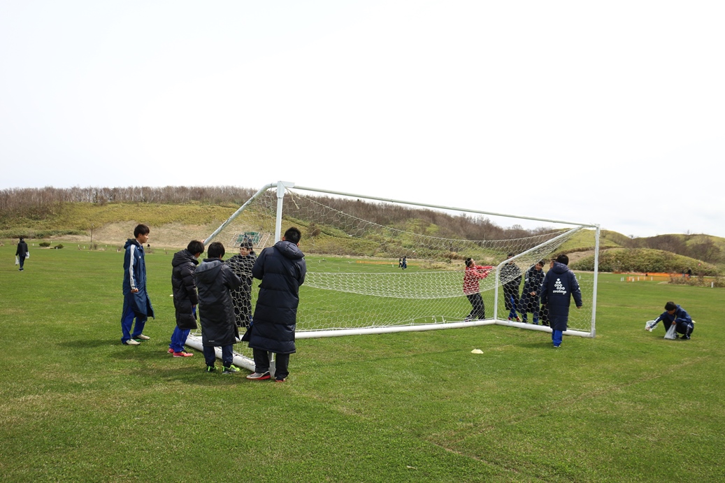 宗谷地区サッカー協会によるボランティア活動 北海道立宗谷ふれあい公園